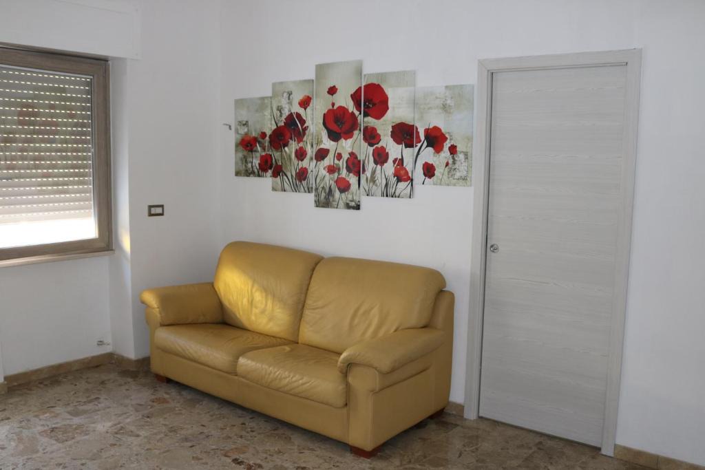 Aradeo House | via Bellini 57
