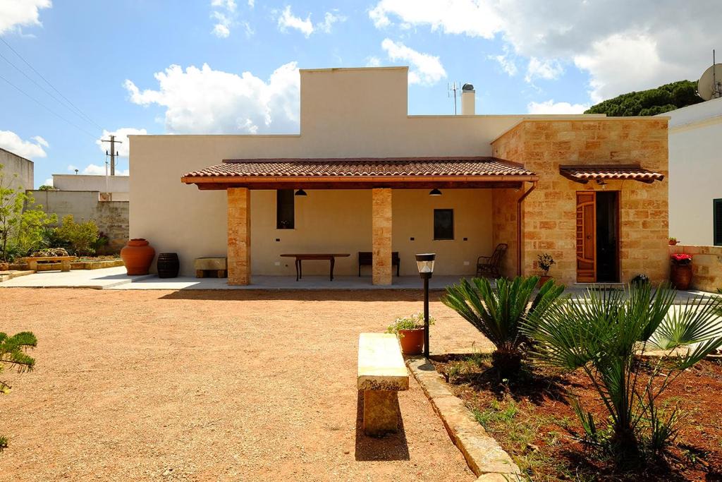 Taurisano House | viale dei pini