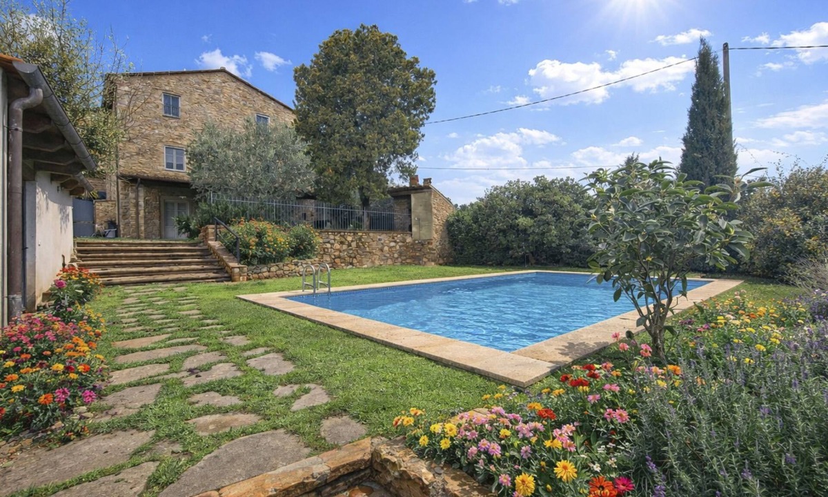 Sant'Andrea di Compito House | Vicarisa by Interhome