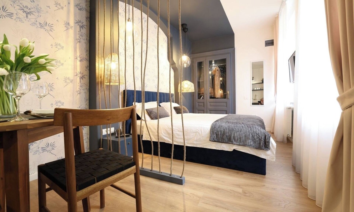 Centrul Vechi Apartment | Victorian Blue Studio