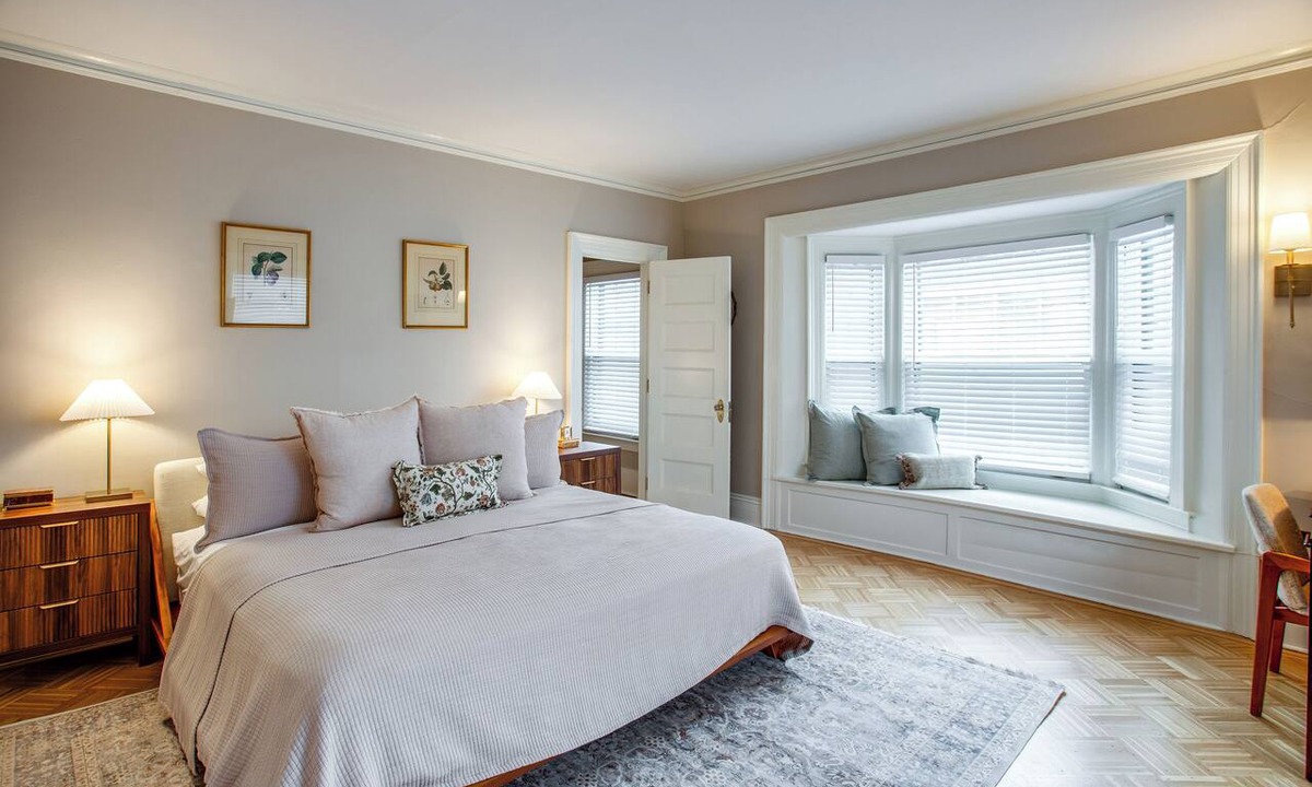 East Avenue Apartment | Victorian Elegance: 2 Bedroom w/King Beds off Park Ave