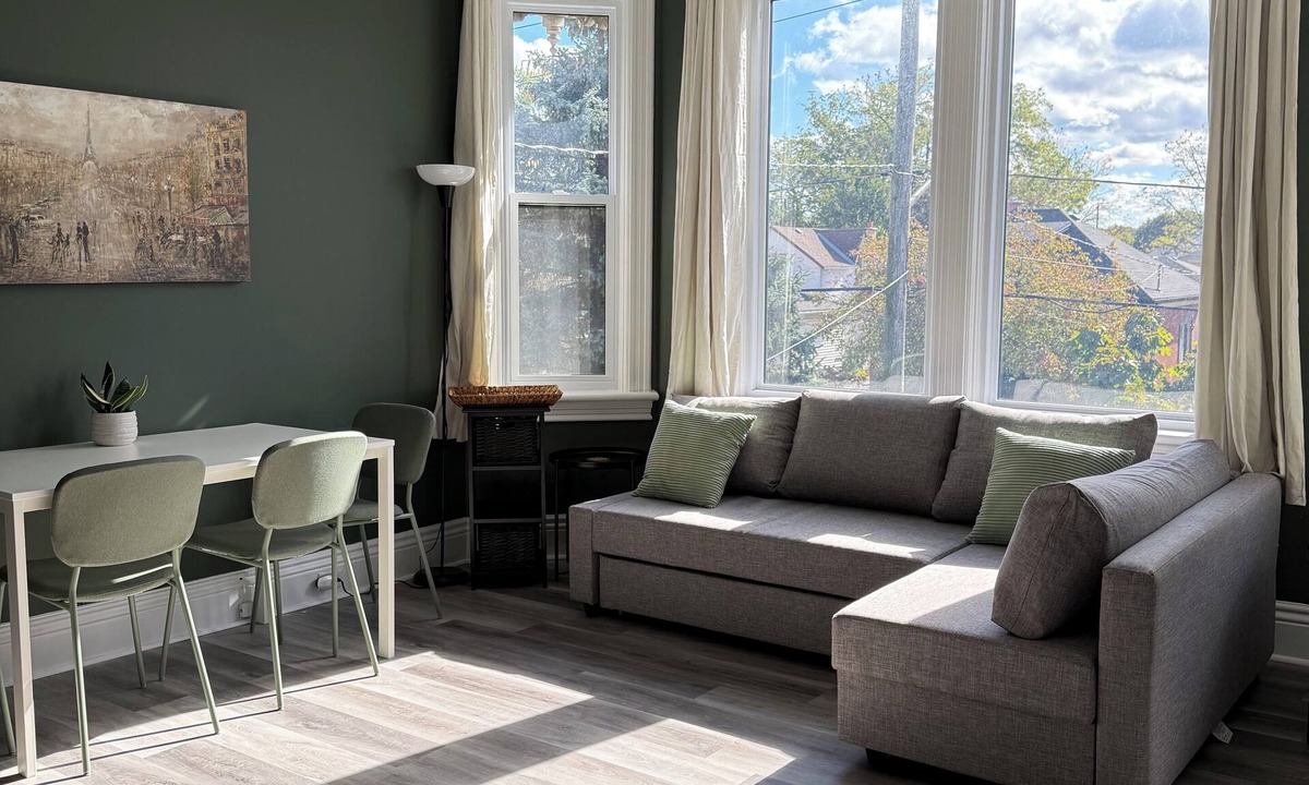 Strathroy Apartment | Victorian Second Floor Turret Apartment