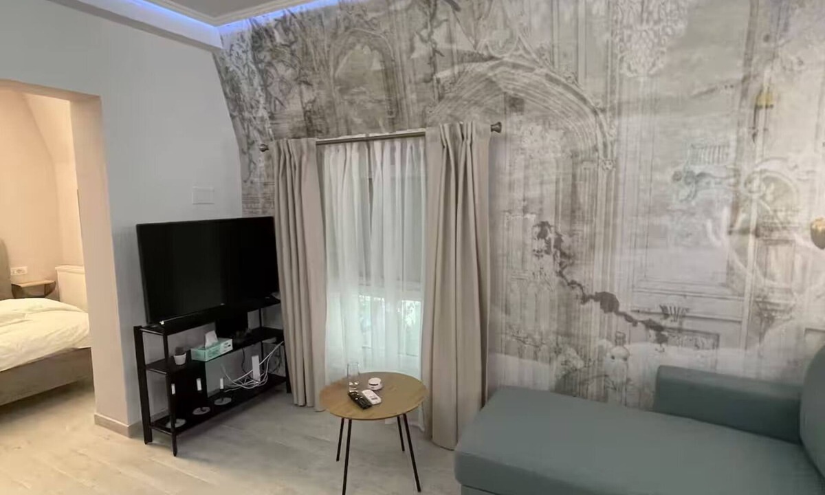 Bucharest City-Centre Apartment | Victoriei Light and Comfort