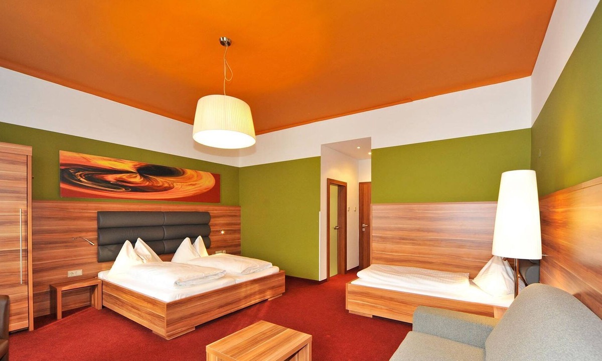 Spittal an der Drau House | Vierbettzimmer mit Dusche Oder Bad/wc - Hotel Ertl