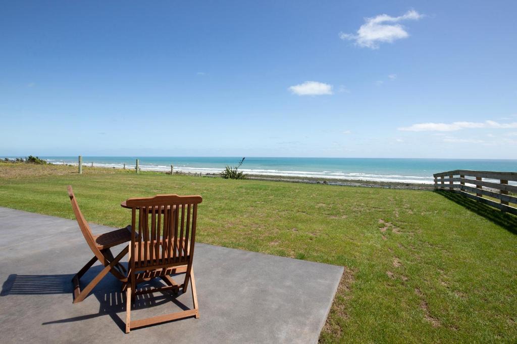 Greymouth House | Views over Tasman, New luxury boutique studio overlooking the Tasman Sea