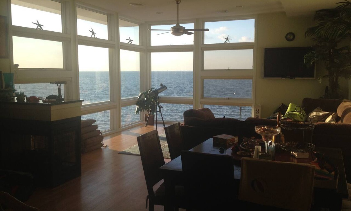 North Beach Haven House | Views! Views! Views! Beach, Boating and RoofTop HotTub! With Beach! 1 week left