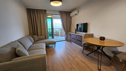 Gospostina Apartment | Vika Budva
