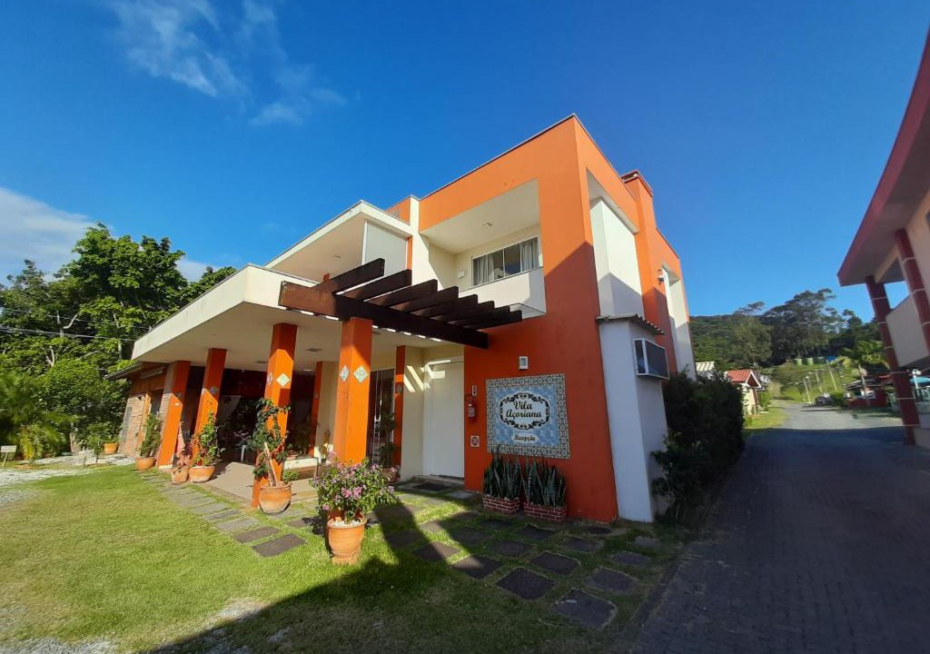 Praia da Armacao do Itapocoroi House | vila açoriana