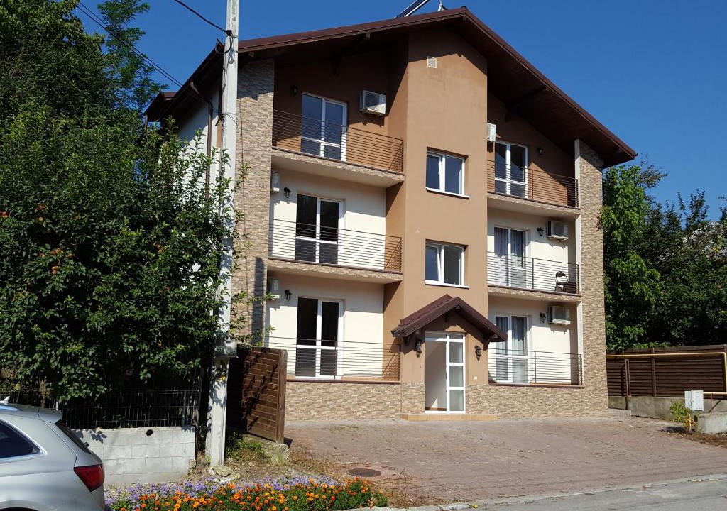 Prajila House | Vila Ana