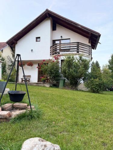 Bran Villa | Vila Liniștea serii