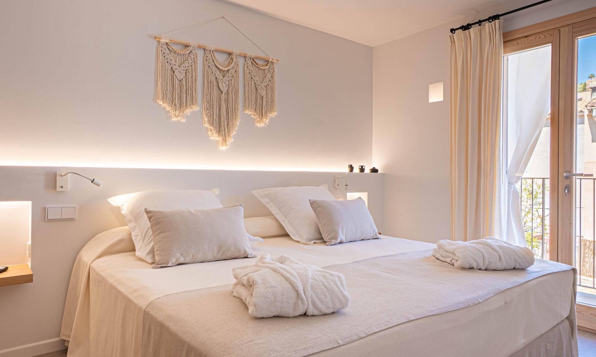Capdepera Hotel | VILA NOVA SUITES & SPA - DOBLE DELUXE CON BALCÓN