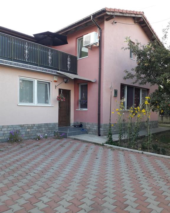 Mangalia House | Vila Roz