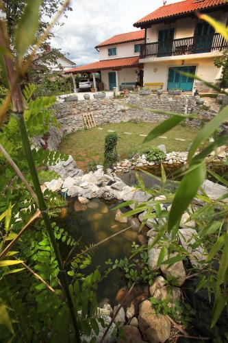 Kras House | Vila Salamander
