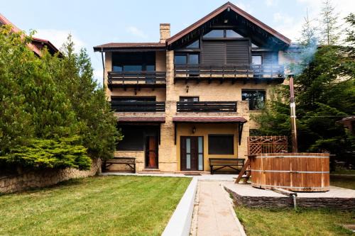 Busteni Villa | Vila Vulturis