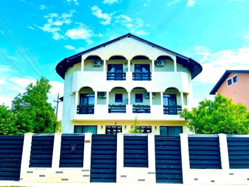 Otopeni House | Vila Zoe 1 BucharestAirport&Therme&Park Otopeni