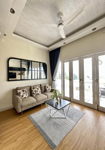 Taman Griya Villa | Villa 4BR Bukit