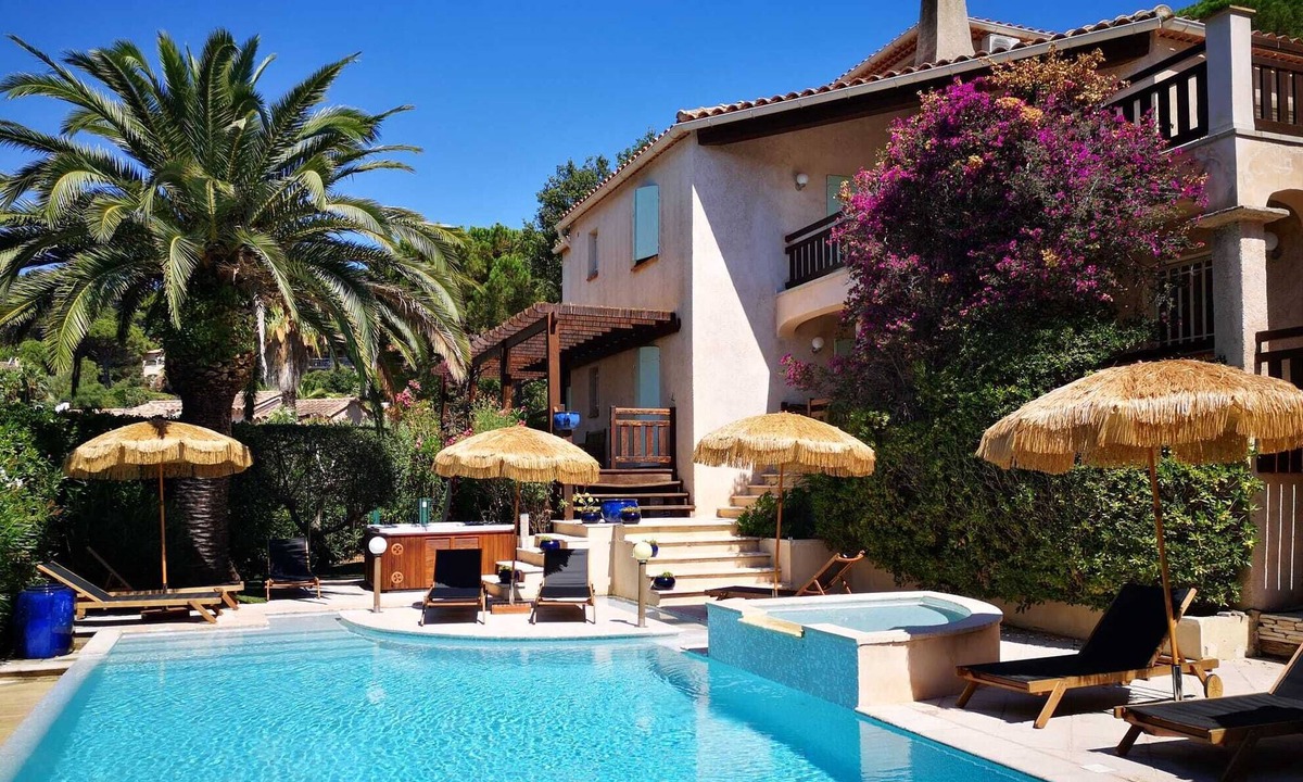 La Nartelle Villa | Villa 'À 200m De La Plage' with Private Pool, Wi-Fi and Air Conditioning