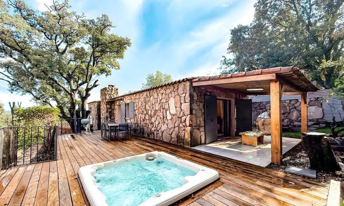 Mucchitone House | Villa A Muredda, 6 pers, jacuzzi, 15 min plage en voiture
