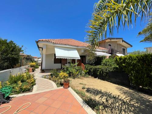 Agnone Bagni House | Villa Acacie Capì
