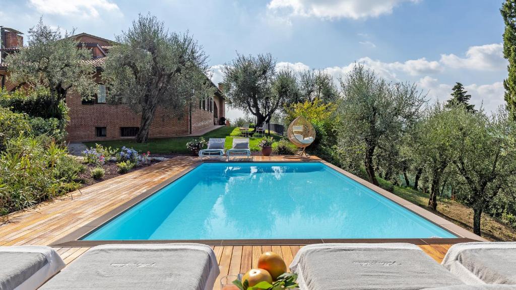 Uzzano Villa | VILLA ADISA 8, Emma Villas