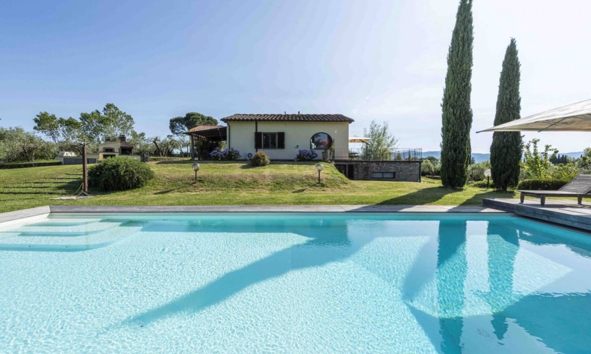 Montevarchi Villa | Villa al Vento by MMega