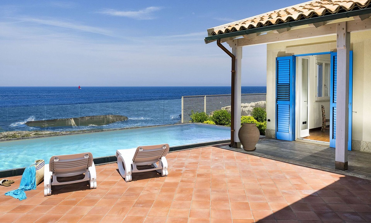 Augusta Villa | Villa Ala
