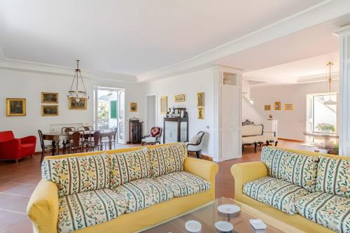 Seiano Villa | Villa Alexandra