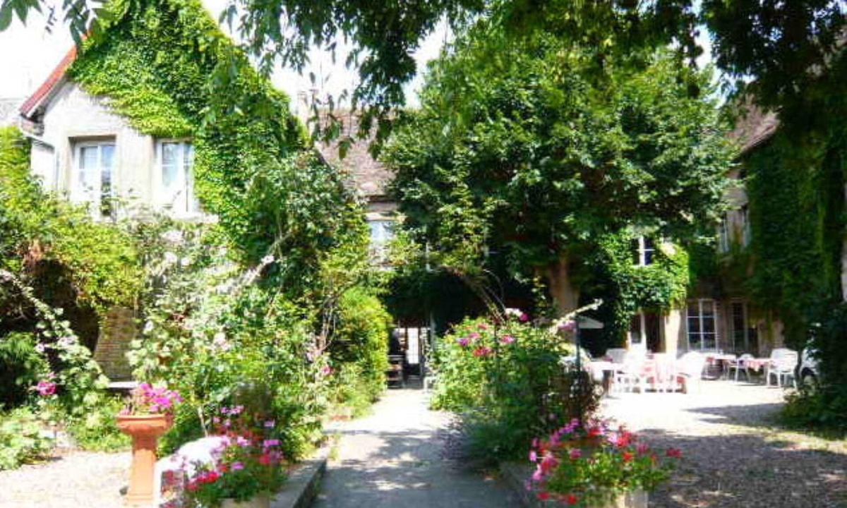 Les Andelys Bed & Breakfast | Villa Aliénor