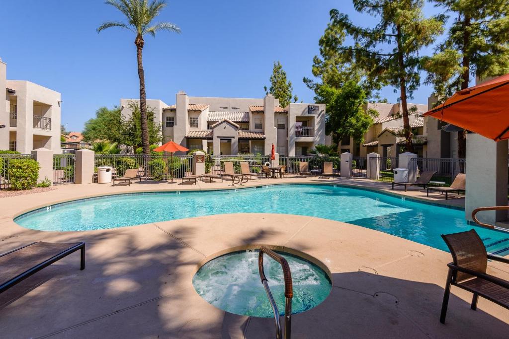 North Scottsdale Apartment | Villa Allison condo