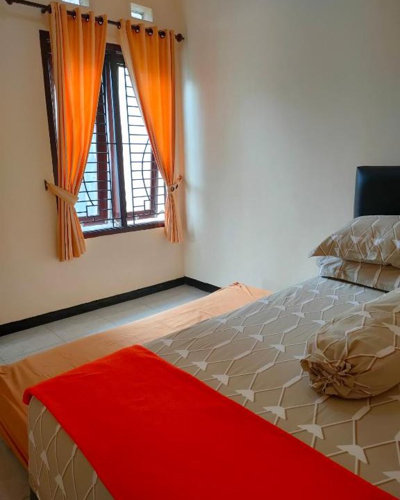 Sidomulyo House | Villa Amadeo