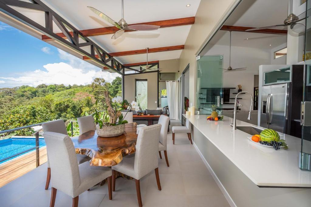 Ballena Resort | Villa Ananda