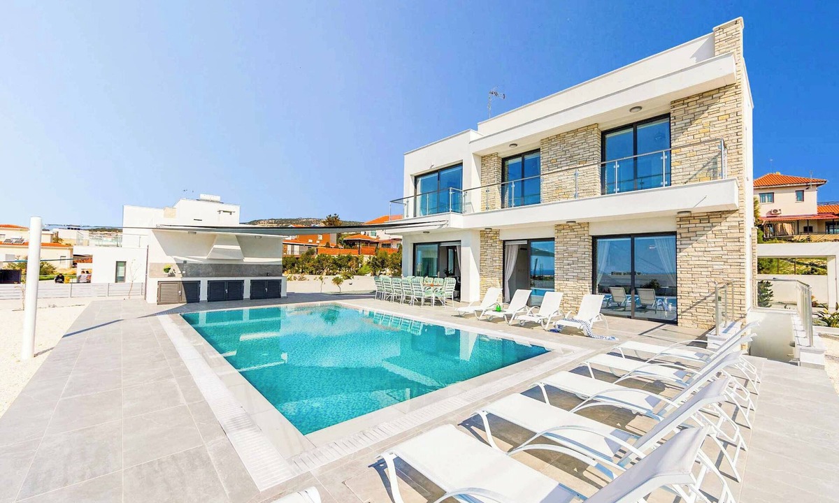 Peyia Town Villa | Villa Andromeda - Five Bedroom Villa, Sleeps 10
