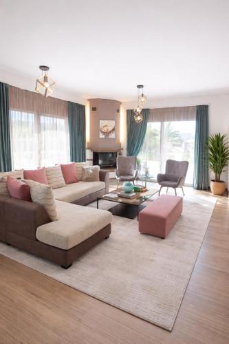 Midea Villa | Villa Anemos