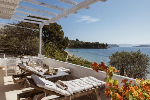Achladies Villa | Villa Anthea - Seafront 3-bedroom house