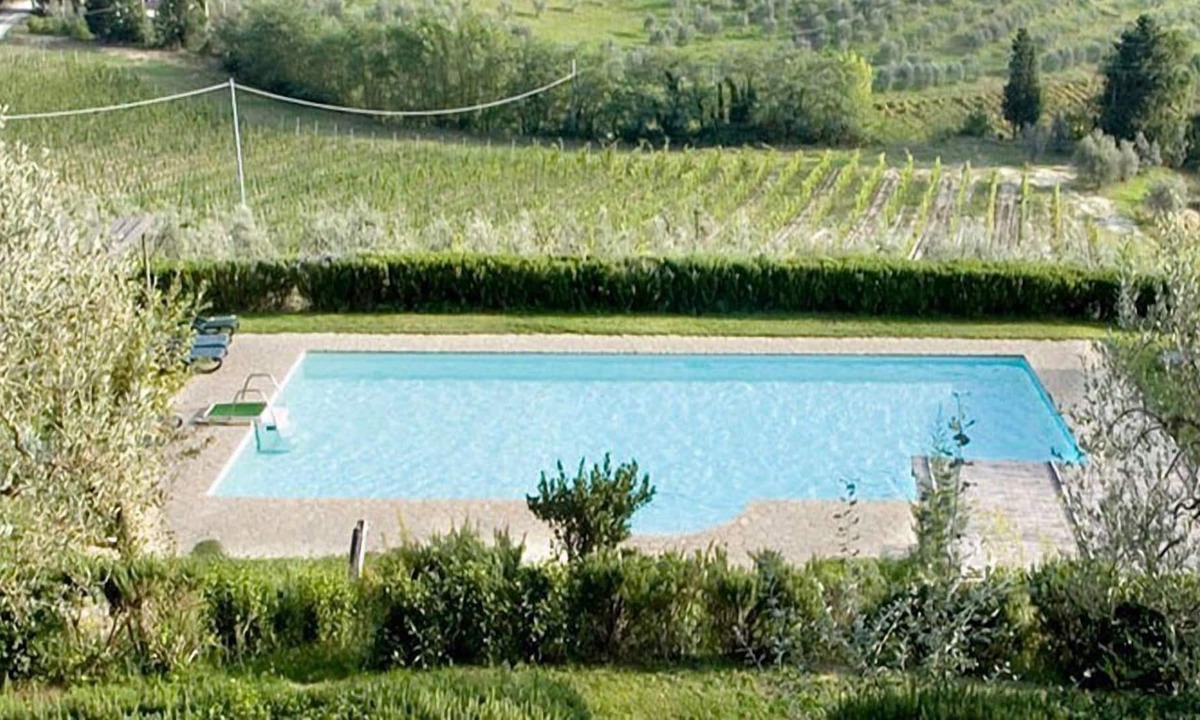 Certaldo Villa | Villa Apollo Grande: A luxurious three-story villa in a history-rich eighteenth-century estate, with Free WI-FI.