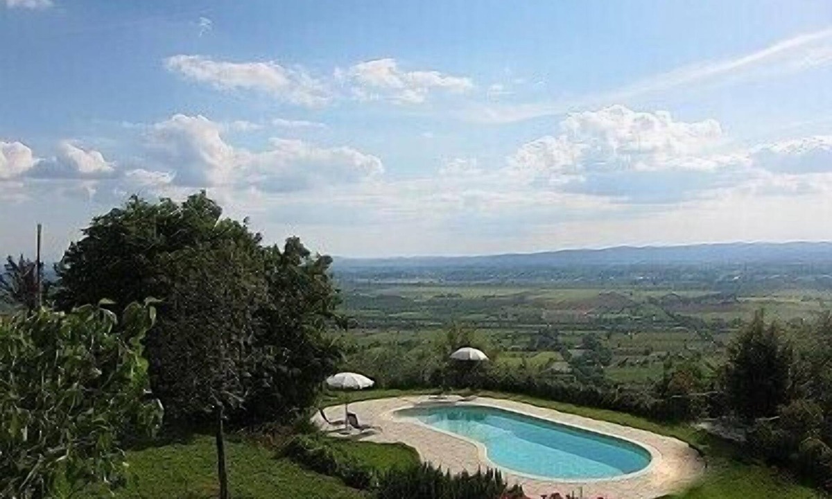 Pieve al Bagnoro House | Villa Arcanda C: A cozy and welcoming apartment, with Free WI-FI.