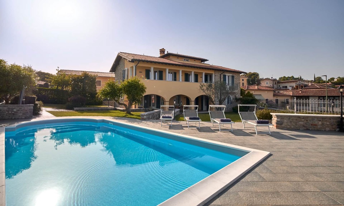 Soiano del Lago Villa | Villa Ardea Exclusive Holigarda