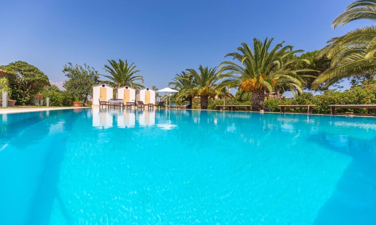 Arenella Villa | Villa Arenella con Piscina by Wonderful Italy