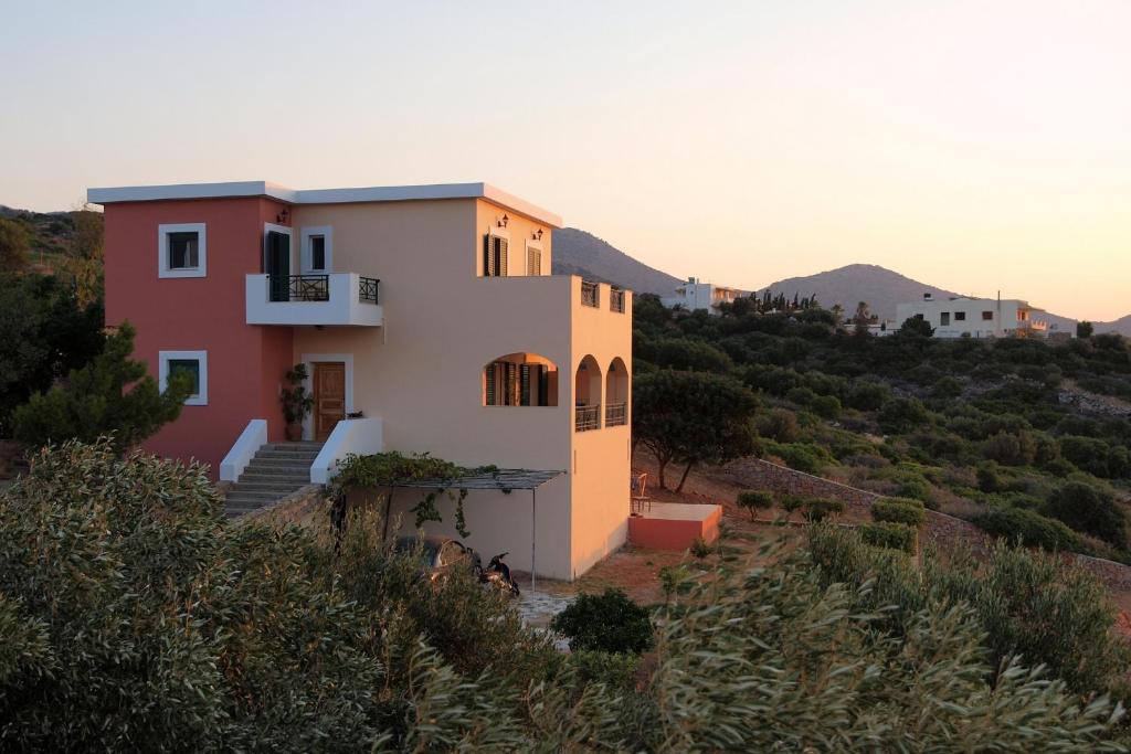 Agios Nikolaos Town Villa | Villa Arolithos