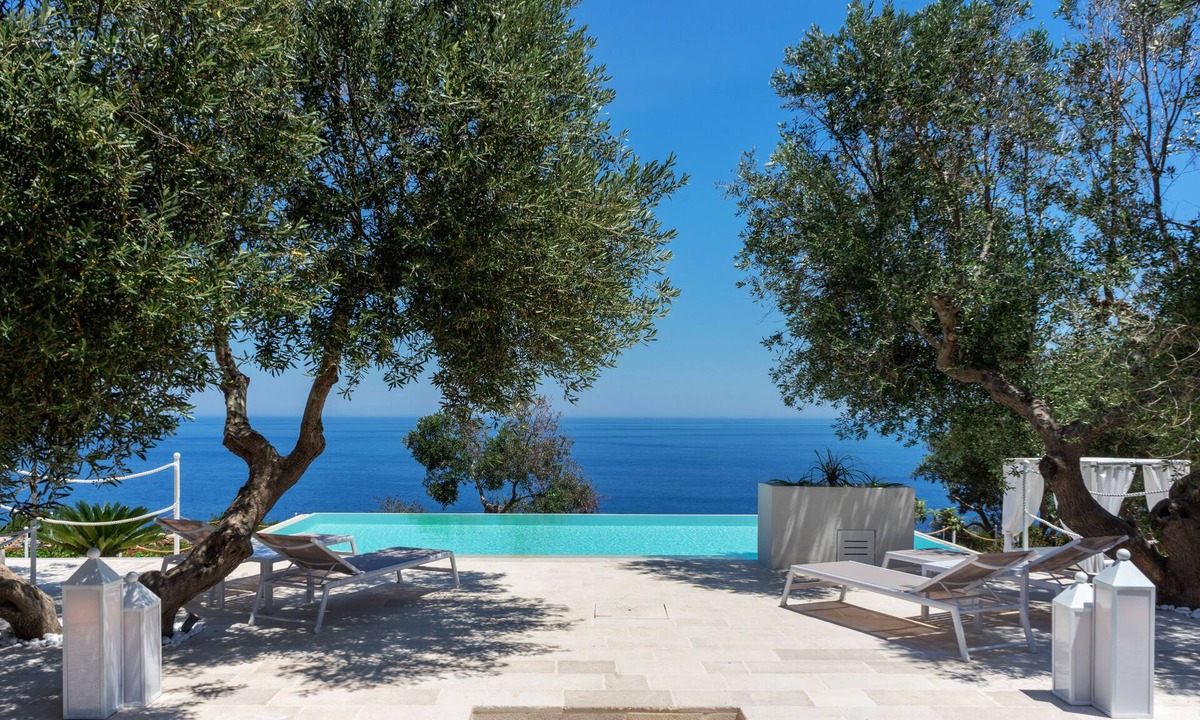 Corsano Villa | VILLA AROMA