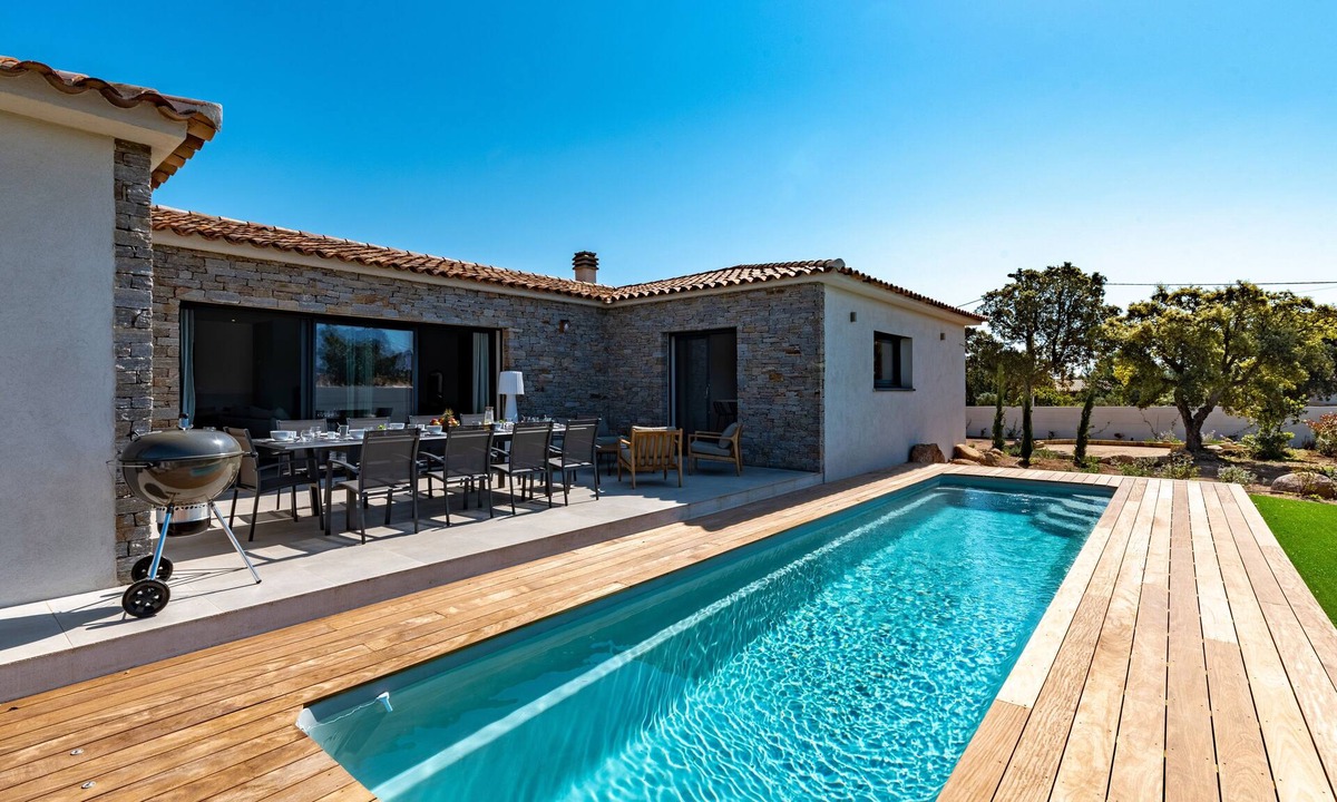 Lecci House | Villa Asphodede - Five Bedroom House, Sleeps 10