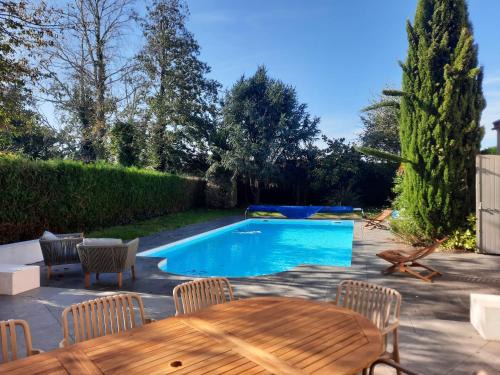 Challans Villa | Villa Au petit baigneur - Maison avec piscine et jardin clos