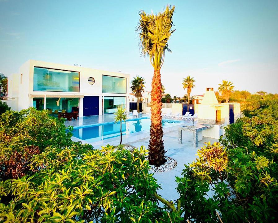 Riumar House | Villa Aurora