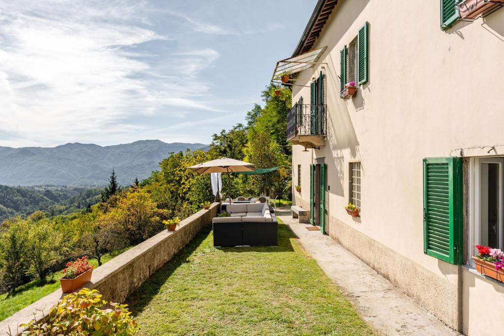 Mologno Villa | Villa Australis