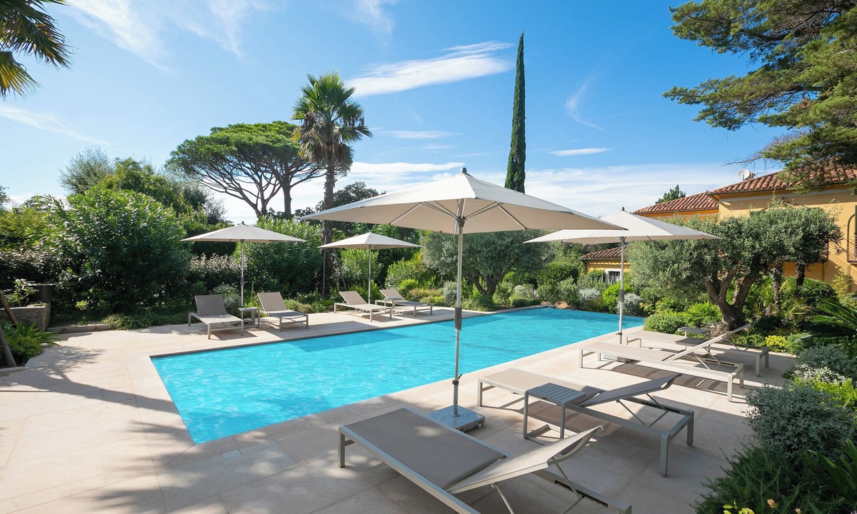 Cote d'Azur- French Riviera Apartment | Villa Azzurra Front Beach - Pool, Gassin, France