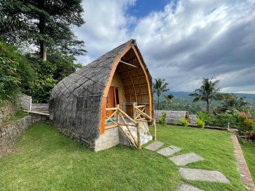 Bayan House | Villa Bambu Rinjani & Restaurant