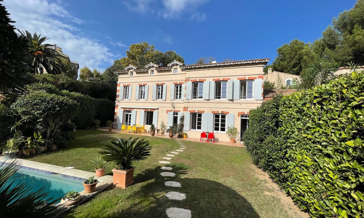 La Plage Villa | Villa 'Bastide Les Oréades' with Private Pool, Wi-Fi and Air Conditioning