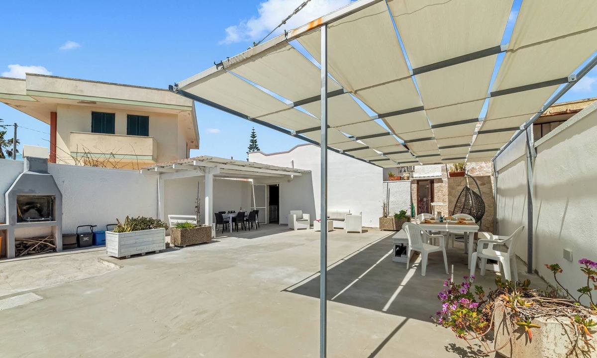 Torre Chianca Villa | Villa Benedetta 50m from Beach, Lecce, Italy