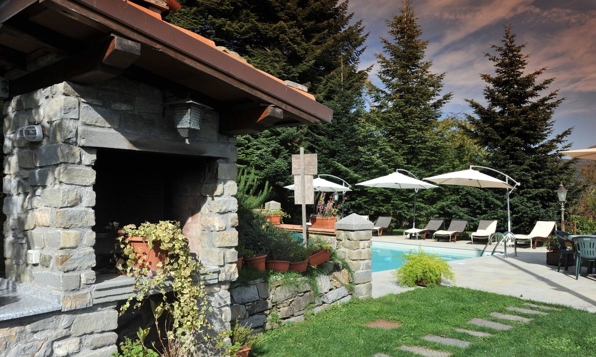 Camporgiano Apartment | VILLA BENEDETTA, Casa Lola # 2