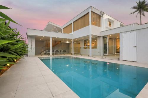 Caves Beach House | Villa Bianco